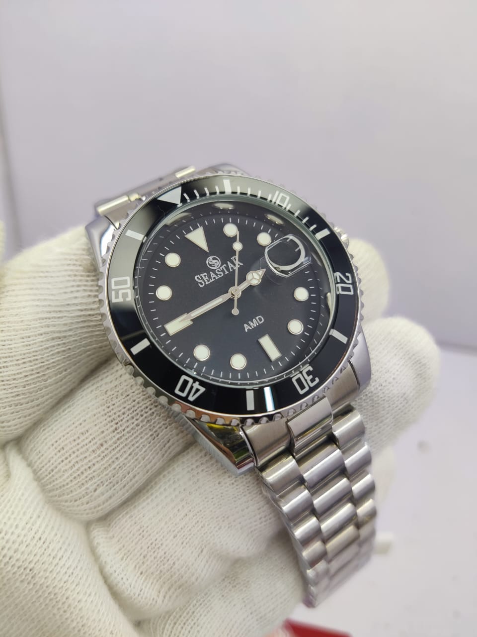 Seastar Submariner Style Watch – Stainless Steel | Bold Rotating Bezel | Date Magnifier